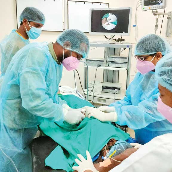 मेकाज में थोरैकोस्कोपी जांच शुरू मेकाज में थोरैकोस्कोपी जांच शुरू