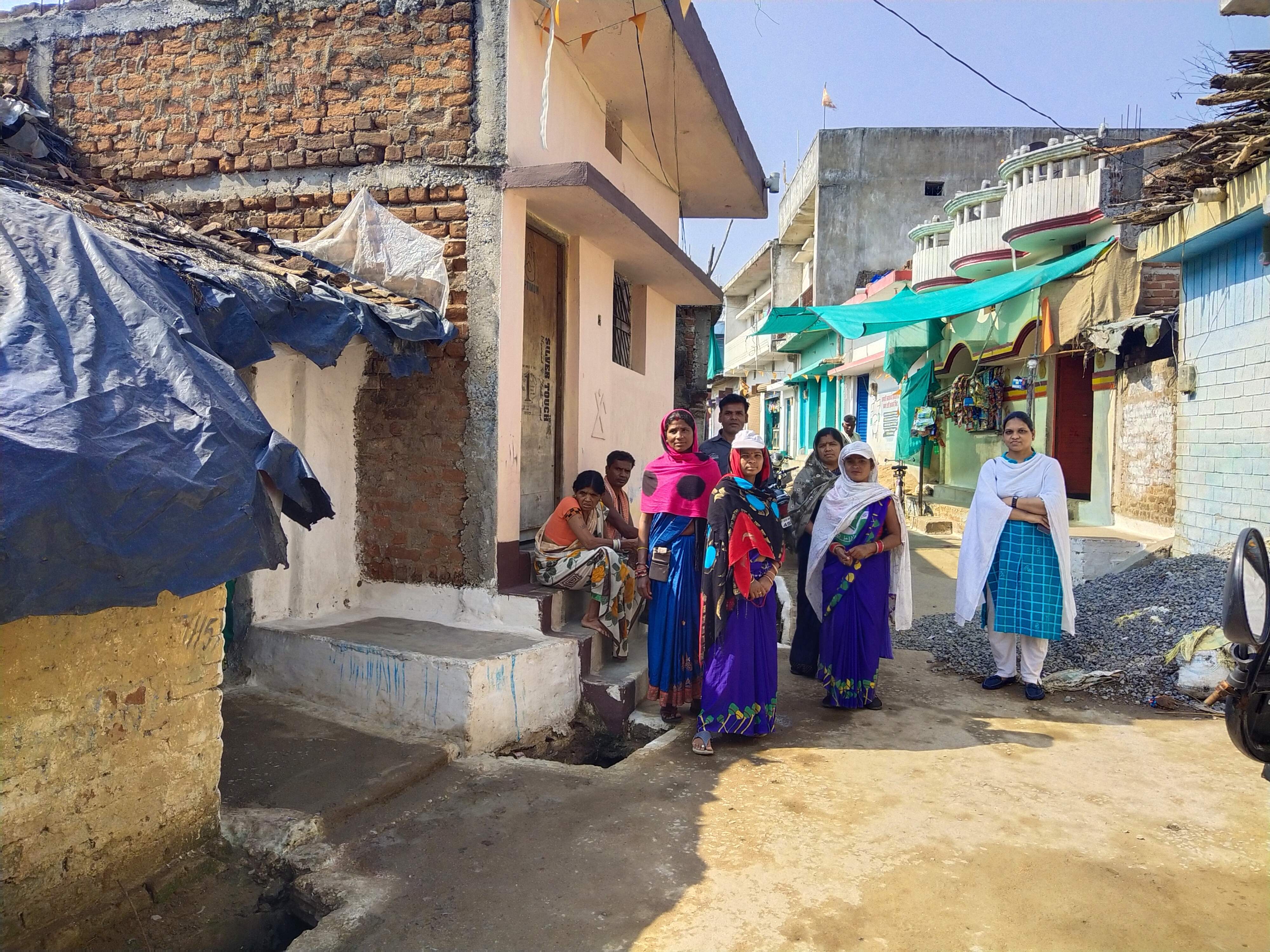 नपं सीएमओ ने किया वार्डों का दौरा नपं सीएमओ ने किया वार्डों का दौरा