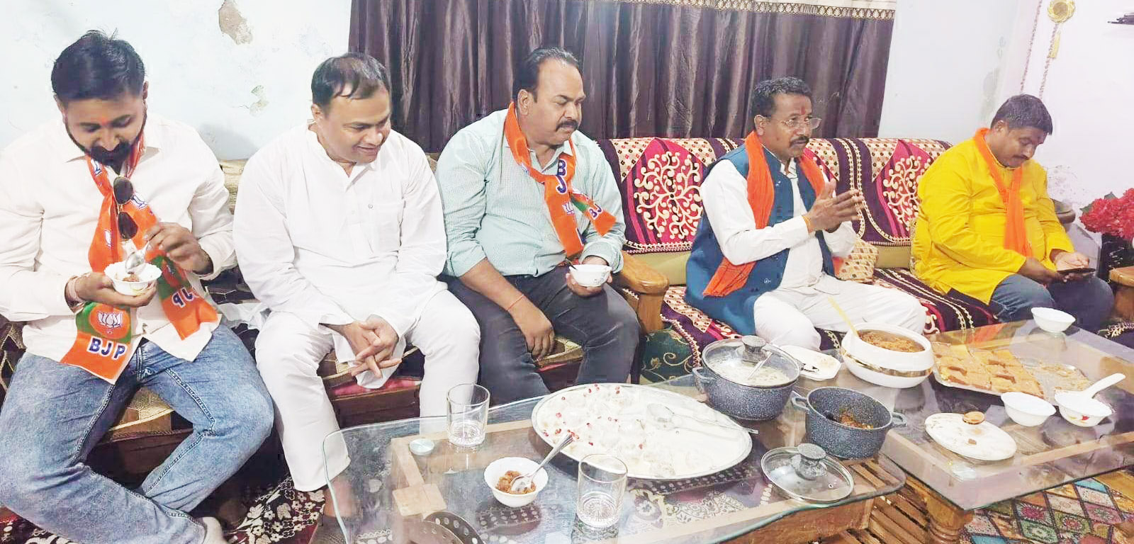 ईद उल फितर में विशेष नमाज