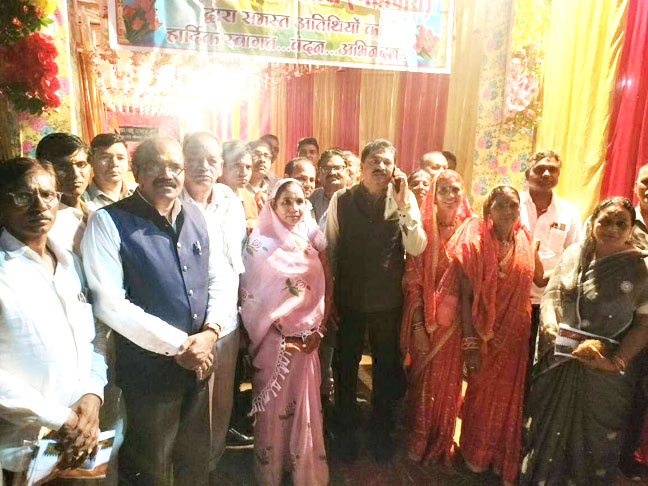 माता कर्मा के बताएं मार्गों पर चलना चाहिए-विधायक माता कर्मा के बताएं मार्गों पर चलना चाहिए-विधायक