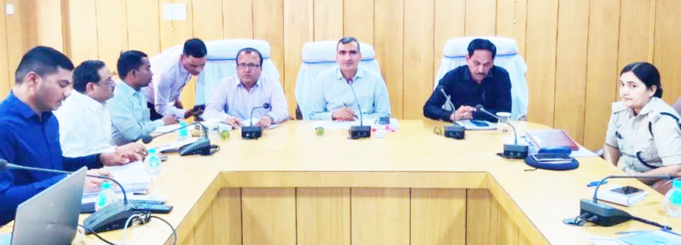 स्काउट व गाइड के विद्यार्थी भी मतदान केंद्रों में देंगे सेवा स्काउट व गाइड के विद्यार्थी भी मतदान केंद्रों में देंगे सेवा