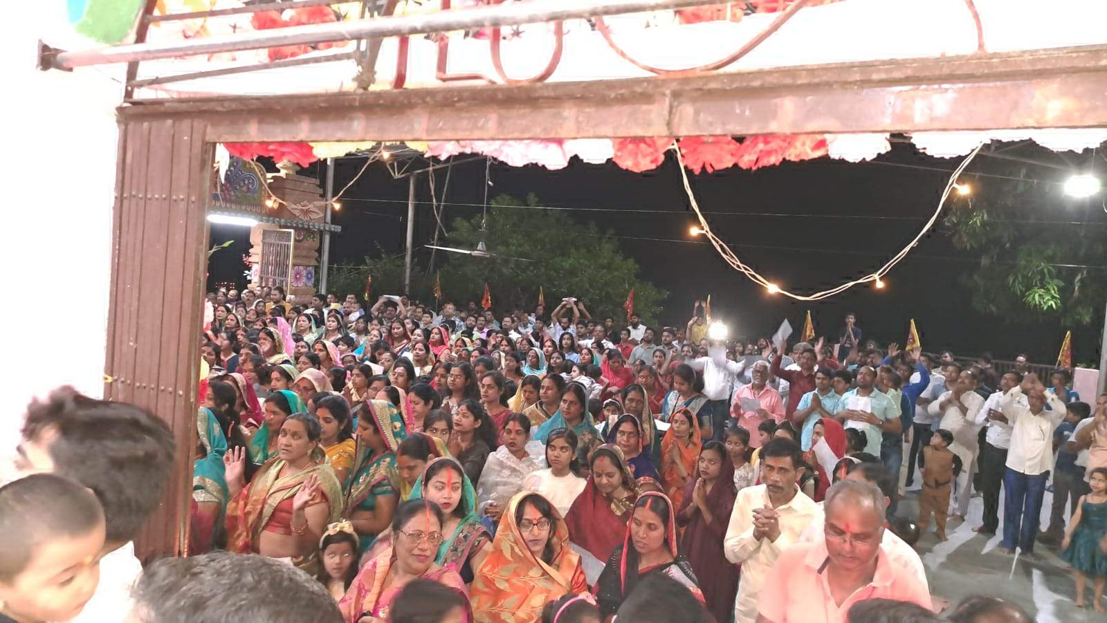 राम मंदिर में महाआरती 