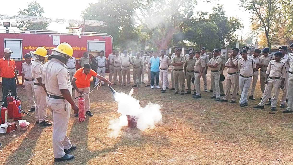 आगजनी घटना से निपटने एक दिनी प्रशिक्षण