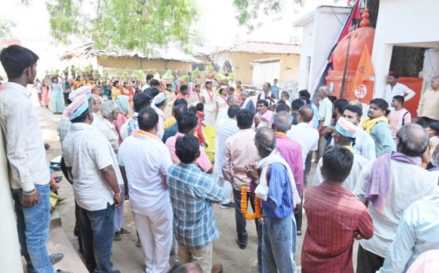 जोत जंवारा शोभायात्रा में शामिल हुए ताम्रध्वज