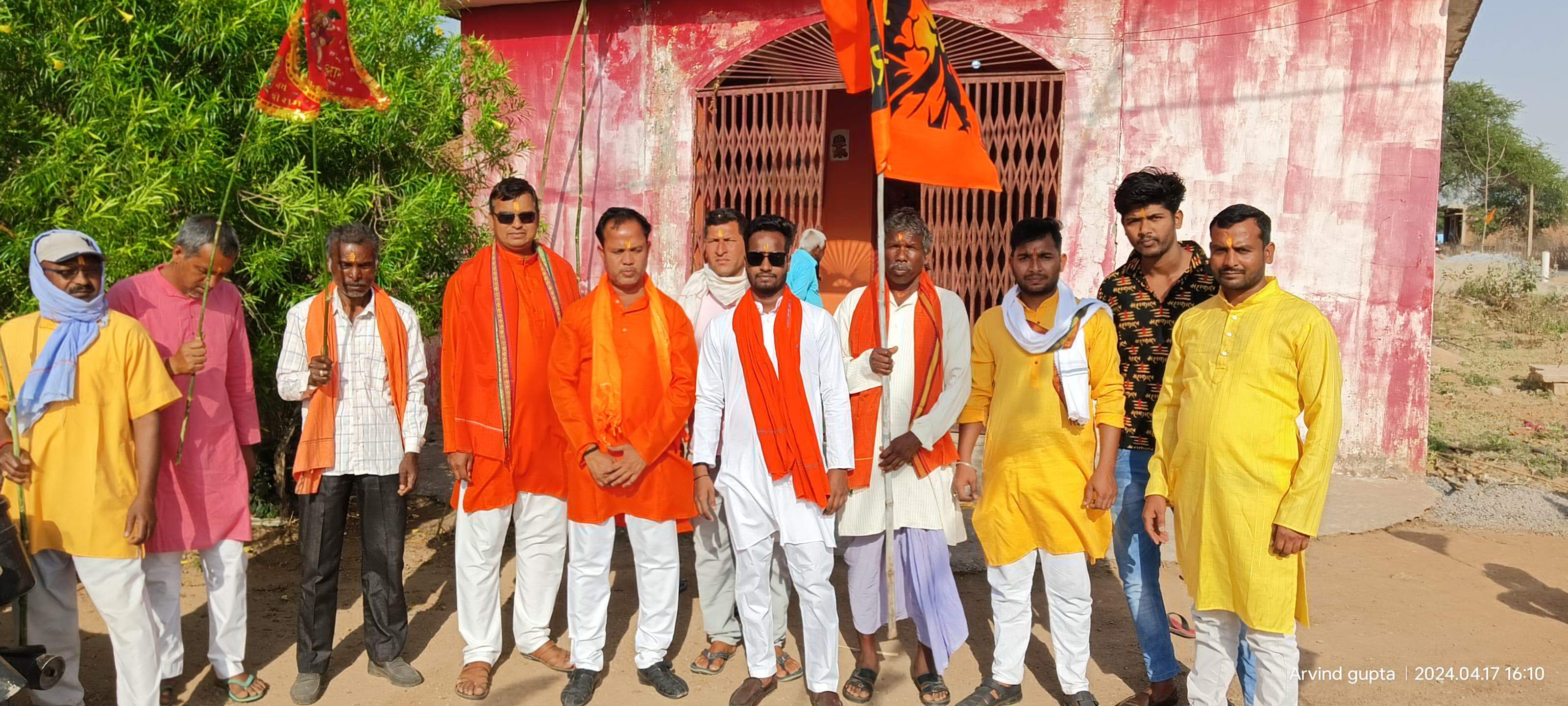 हिंदू नव जागरण समिति ने निकाली भव्य शोभायात्रा