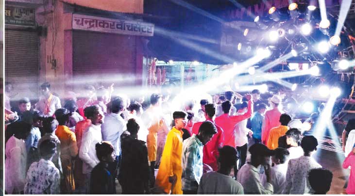 श्री महावीर देव मंदिर में रामलला की भव्य आरती, भजन