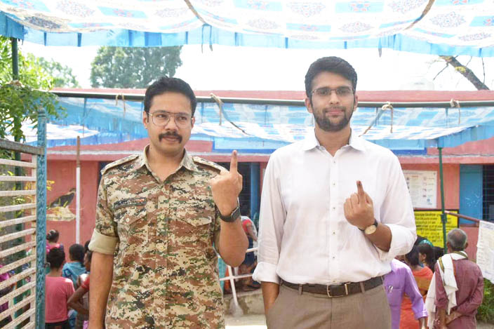 कलेक्टर - एसपी ने डाले वोट