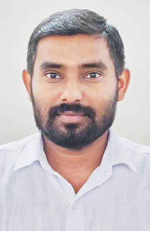 पंचर बनाते हैं पिता, बेटे ने पास किया यूपीपीएससी, जॉब के साथ करते थे पढ़ाई