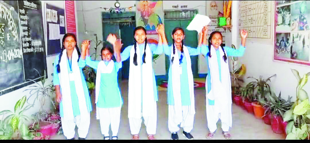 विद्यालयों में रंगोली, नुक्कड़ नाटक, रैली के माध्यम से मतदाता जागरूकता का संदेश