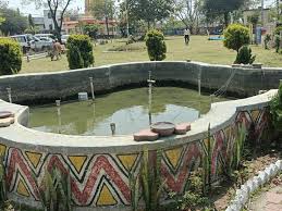 बाग बगीचों का रखरखाव नहीं 