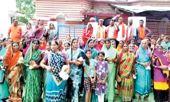 महतारी वंदन कार्यक्रम में पहुंचे सुकमा जिला अध्यक्ष