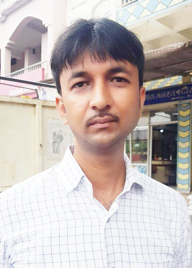 देश के भविष्य का निर्माता मतदाता है - दीपक