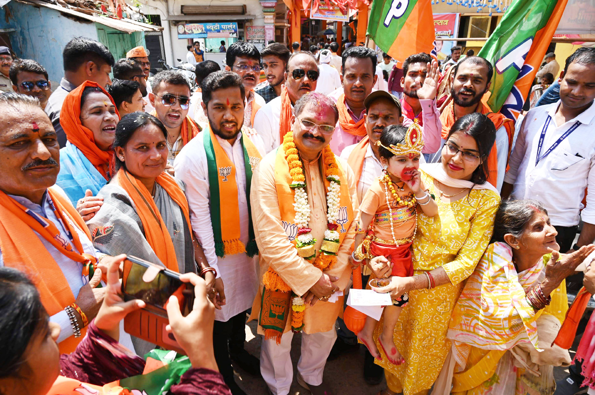 सांस्कृतिक राष्ट्रवाद को कांग्रेस पचा नहीं पा रही - संतोष सांस्कृतिक राष्ट्रवाद को कांग्रेस पचा नहीं पा रही - संतोष