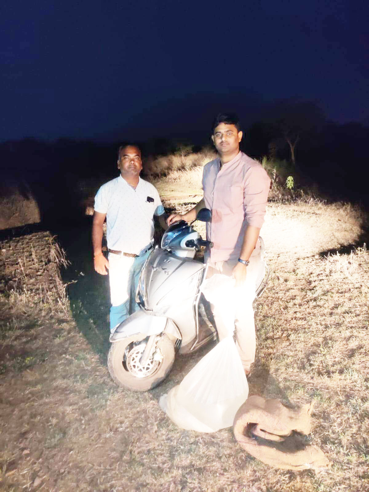 50 लीटर शराब,  दोपहिया जब्त