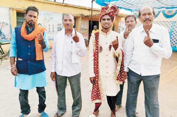 पहले मतदान फिर बारात