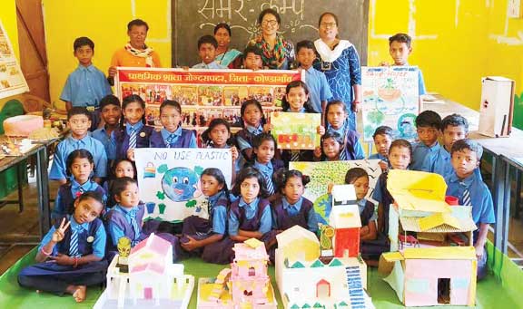 समर कैम्प में बच्चों ने दिखाई कलात्मक प्रतिभा समर कैम्प में बच्चों ने दिखाई कलात्मक प्रतिभा