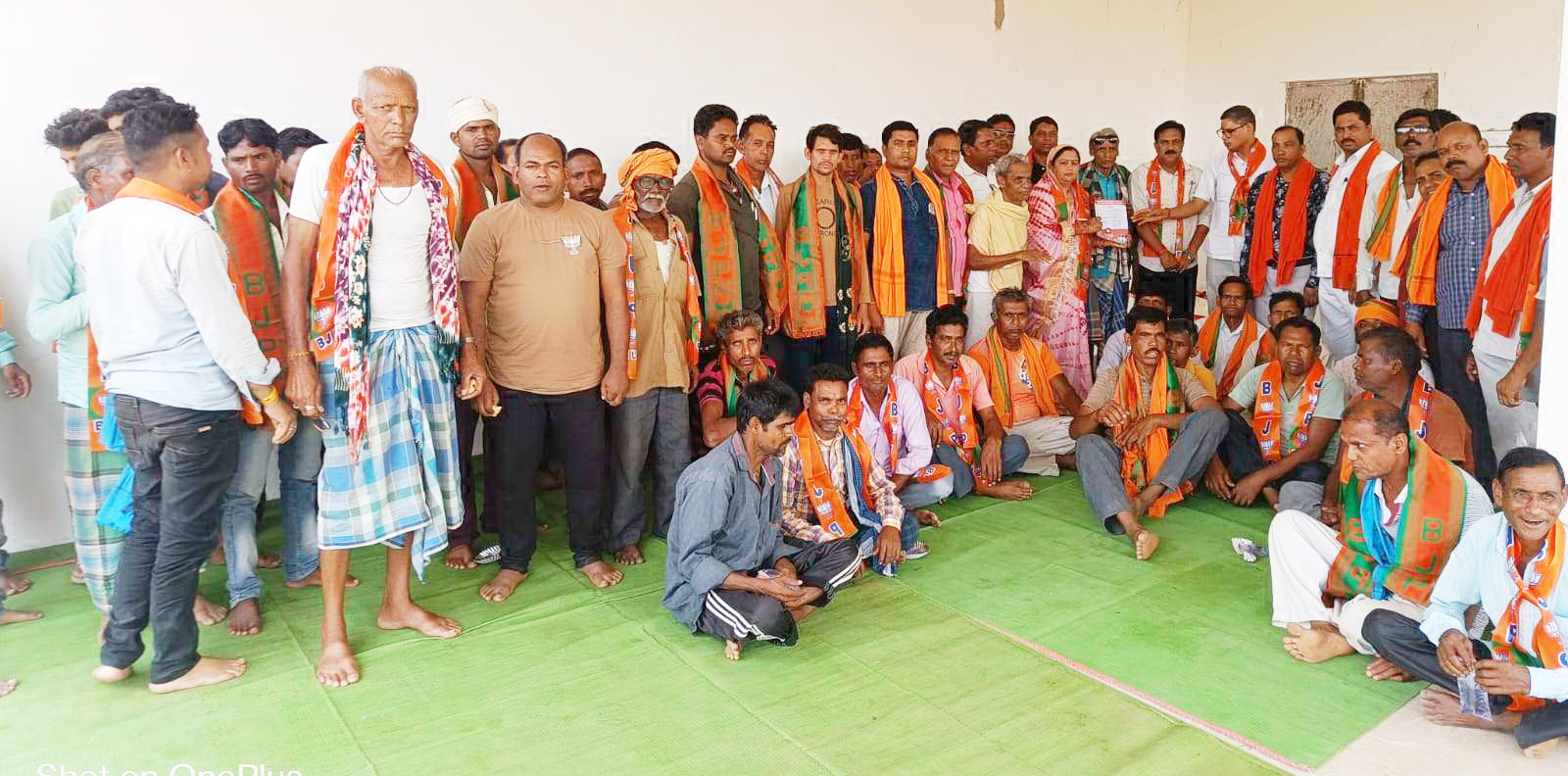 कांग्रेस, बसपा के कार्यकर्ताओं ने भाजपा की ली सदस्यता 