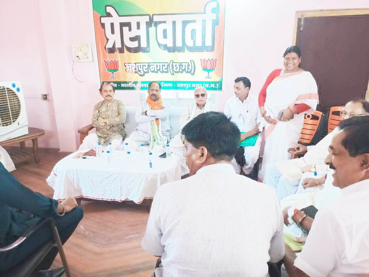 प्रदेश संगठन महामंत्री पवन साय ने ली कोर कमेटी की समीक्षा बैठक