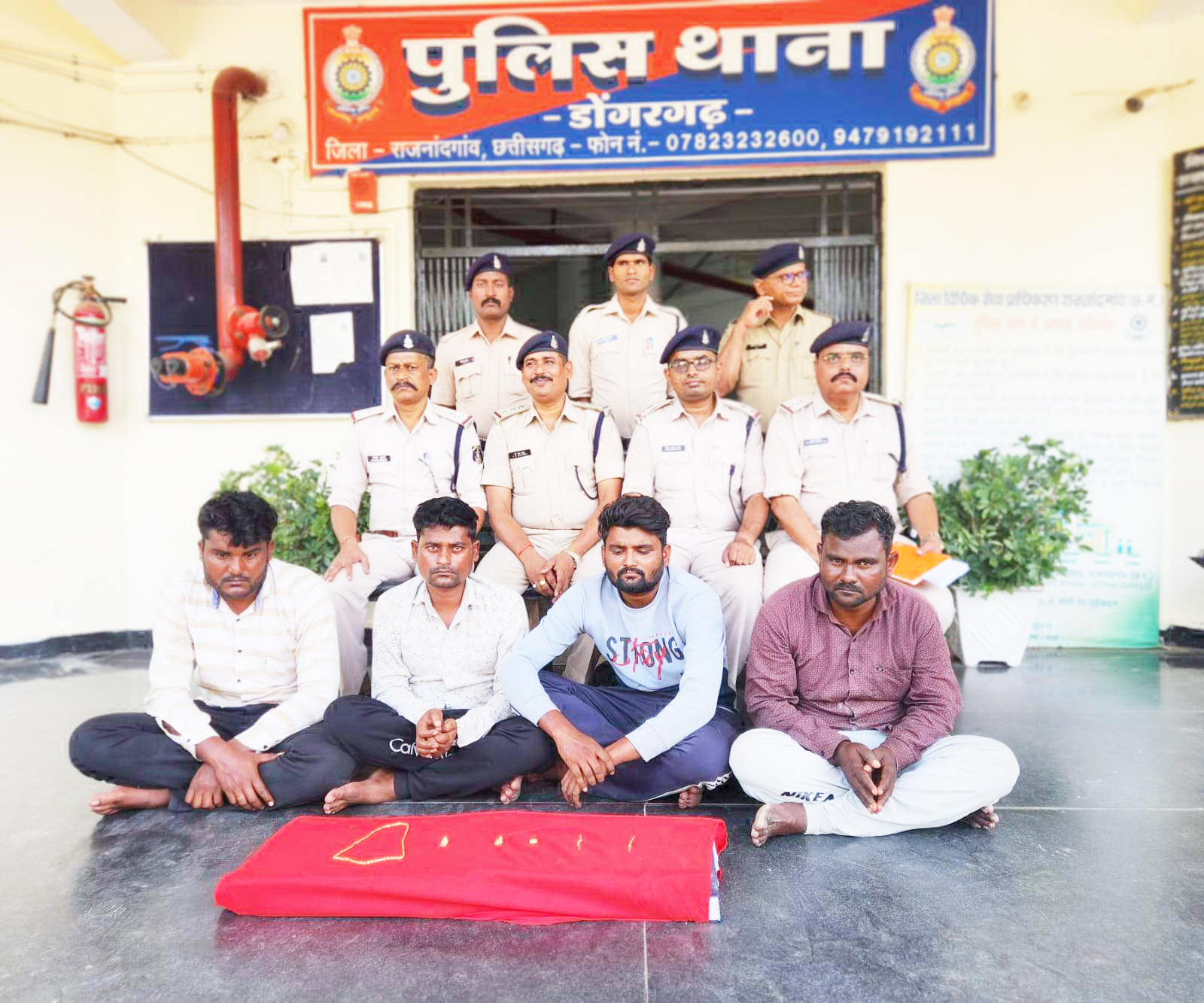 परिवार की मौत का भय दिखाकर ठगी के चार आरोपी महाराष्ट्र से बंदी परिवार की मौत का भय दिखाकर ठगी के चार आरोपी महाराष्ट्र से बंदी