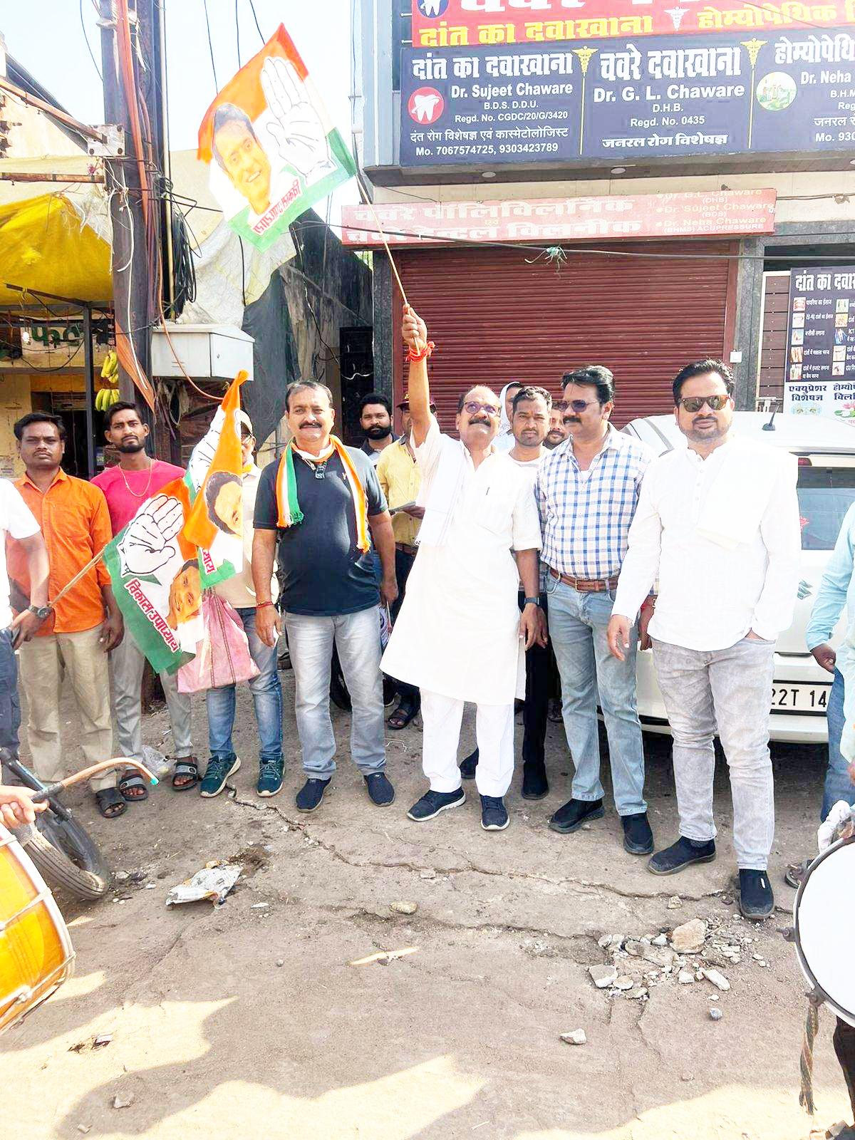 कांग्रेस प्रत्याशी के पक्ष में गली मोहल्लों में जनसम्पर्क जारी