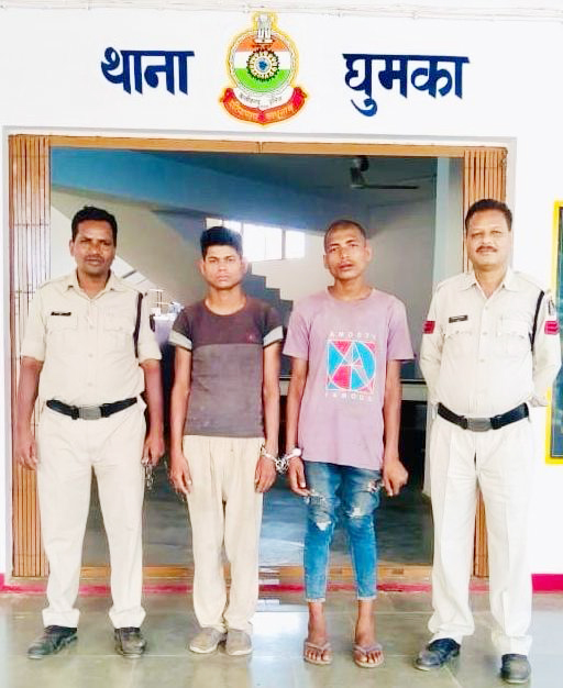 गांव में माहौल खराब करने वाले दो आरोपी पर कार्रवाई गांव में माहौल खराब करने वाले दो आरोपी पर कार्रवाई