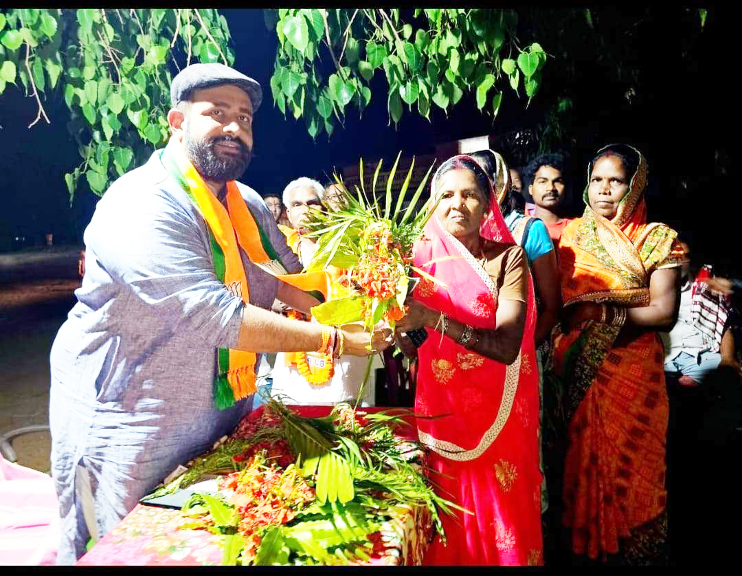 महतारी वंदन सम्मेलन में शामिल हुए प्रबल प्रताप 
