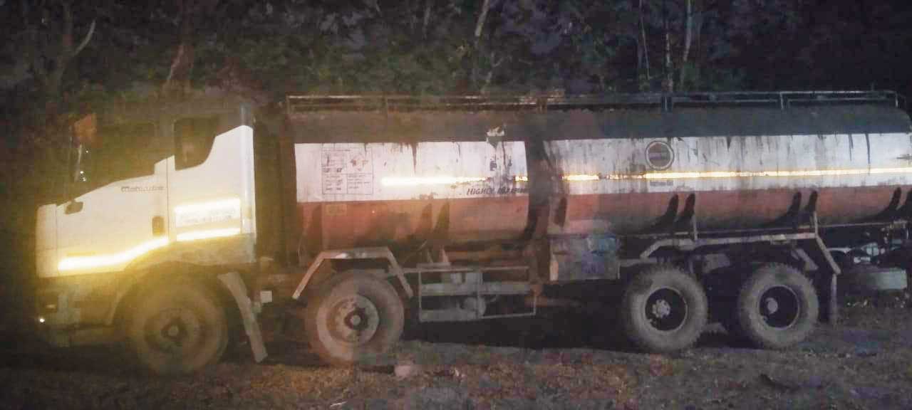 लाखों का फर्नेस ऑयल बेचकर टैंकर में भर दिया पानी दो चालकों पर एफआईआर