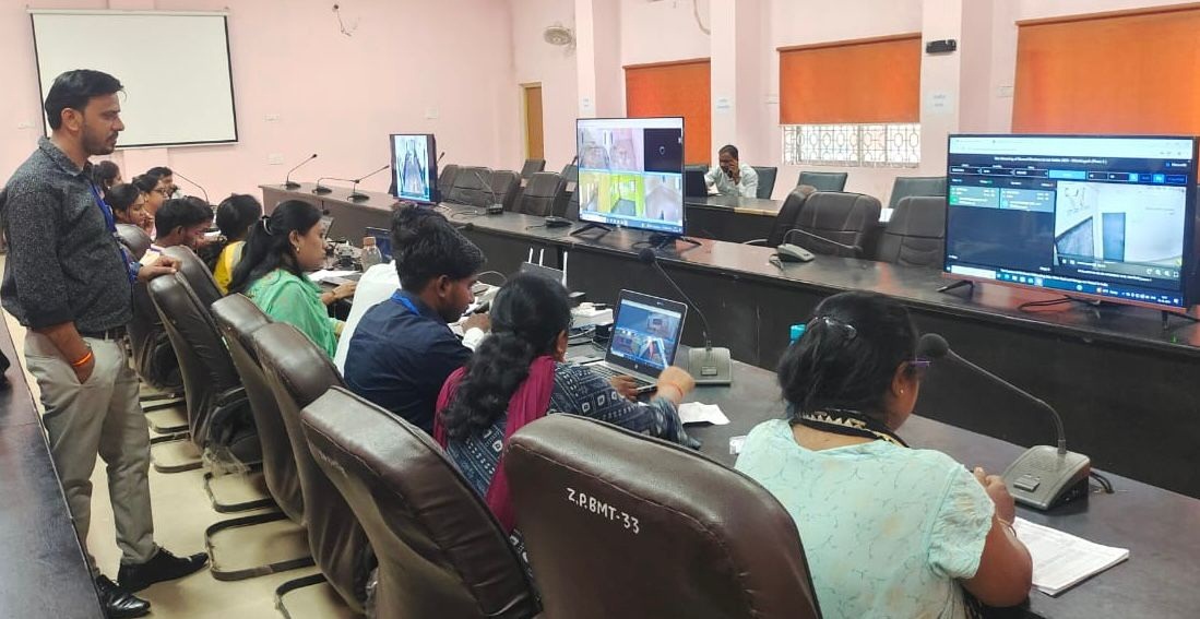 375 मतदान केंद्रों की लाइव वेबकास्टिंग