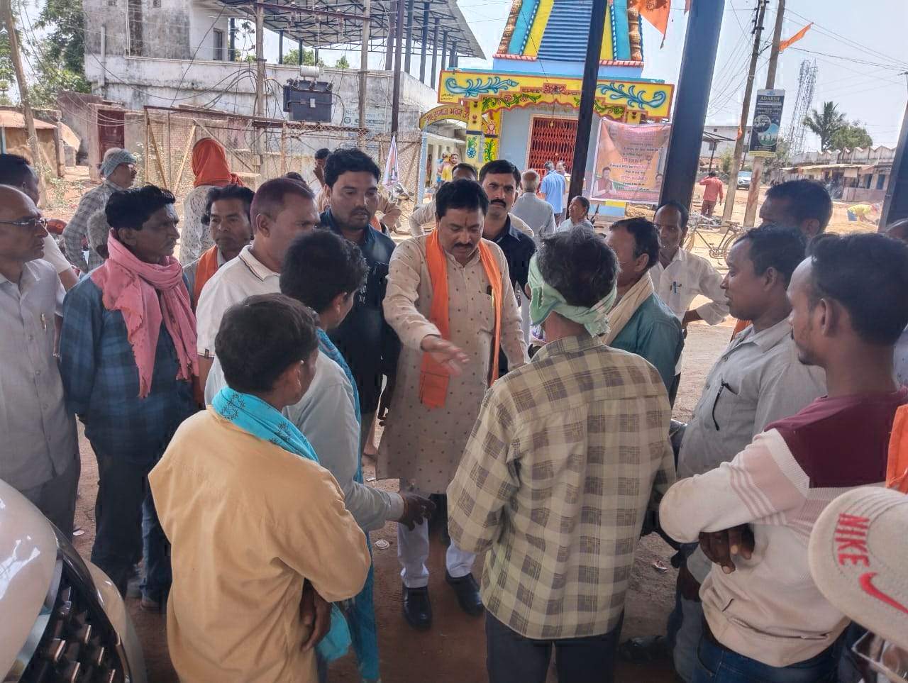 चुनाव प्रचार के अंतिम दिन विधायक इंद्र कुमार ने किया प्रचार चुनाव प्रचार के अंतिम दिन विधायक इंद्र कुमार ने किया प्रचार