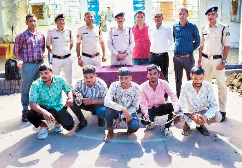 बहन को फोन कर करता था परेशान, कर दी हत्या