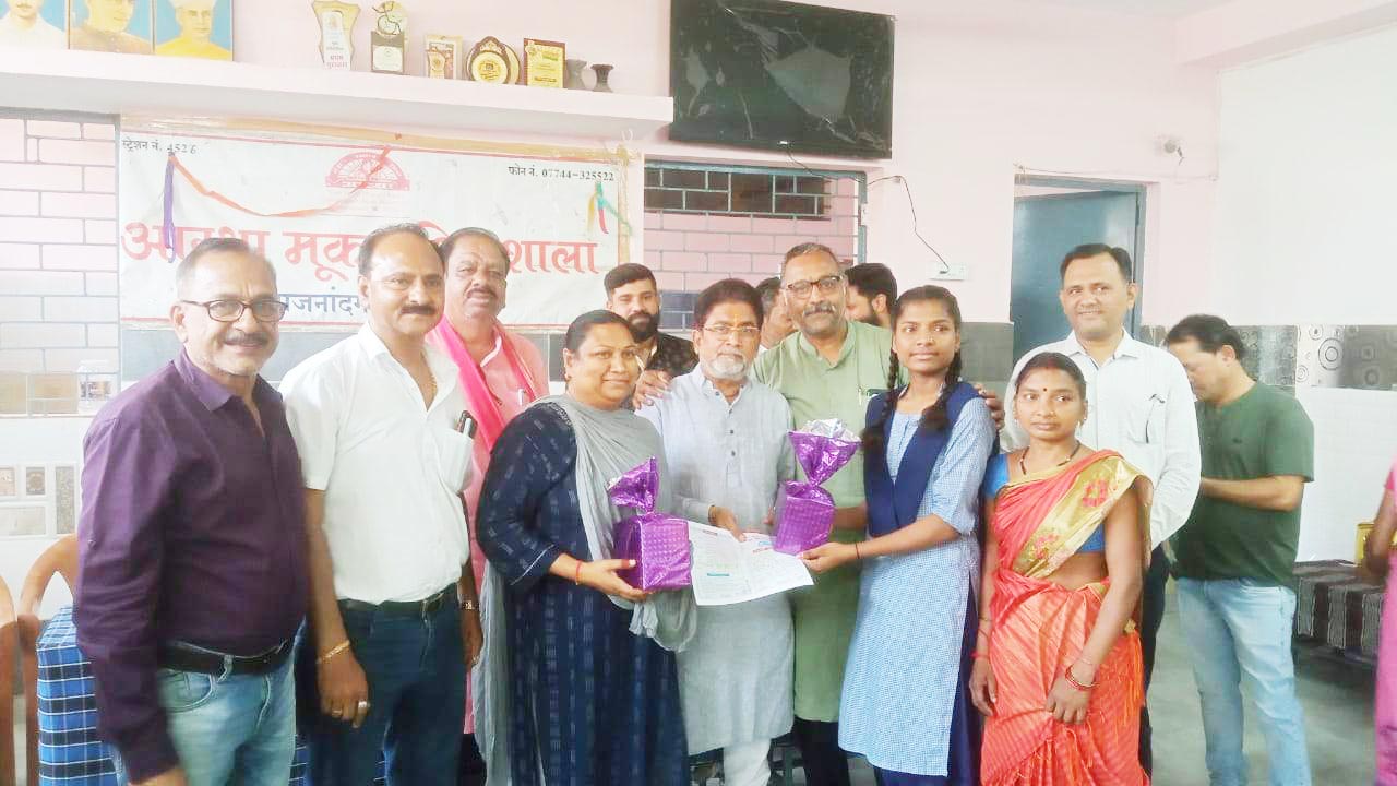 आस्था मूकबधिर शाला का परीक्षाफल शत-प्रतिशत आस्था मूकबधिर शाला का परीक्षाफल शत-प्रतिशत