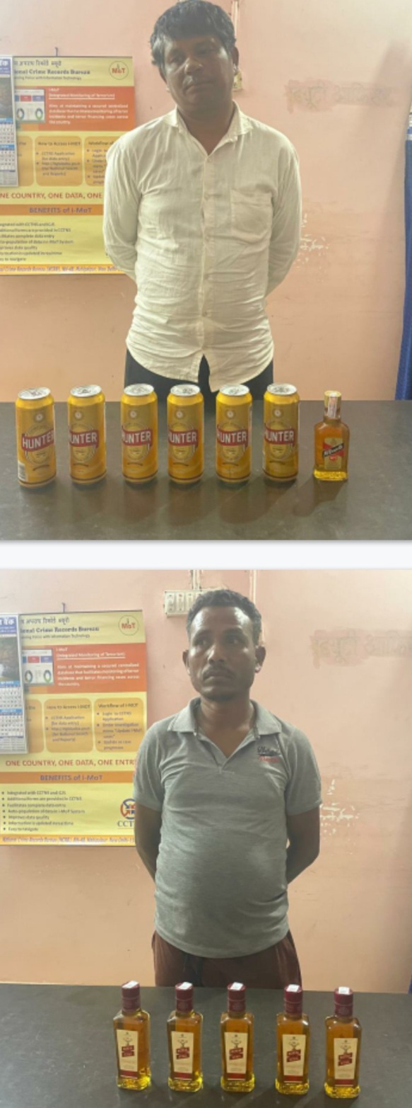 अवैध शराब बेचते दो पकड़ाए अवैध शराब बेचते दो पकड़ाए