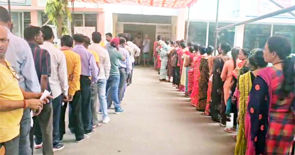 भारी गर्मी-उमस के बाद भी मतदान का पिछला रिकार्ड टूटा 