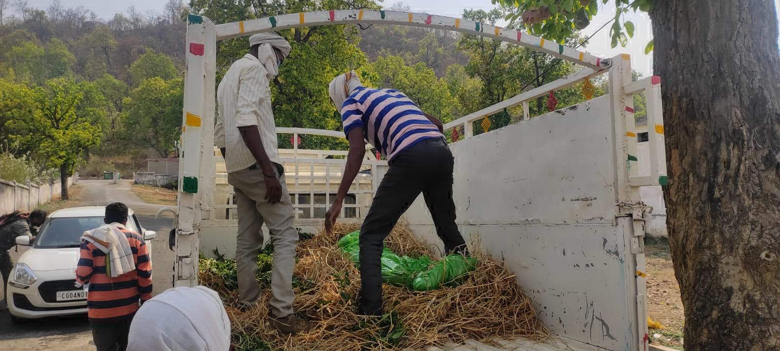 कुएं में गिरने से महिला की मौत