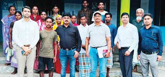   कोई भी हितग्राही न छूटे - संचालक, धुर नक्सली क्षेत्र में लिया जायजा