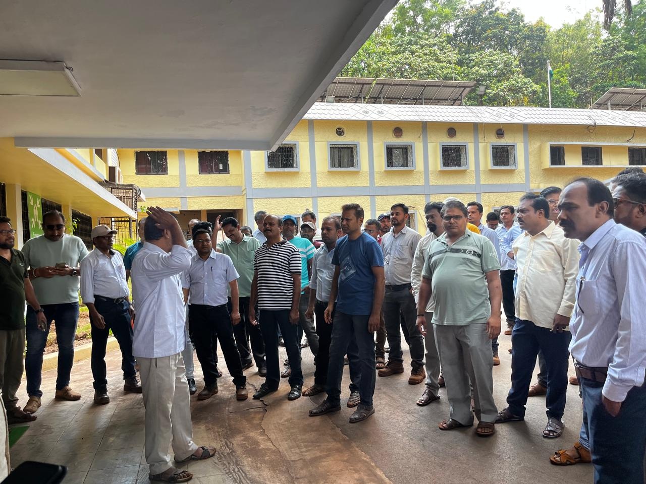 वेतन पुनरीक्षण को लेकर प्रबंधन के रवैया से एनएमडीसी कर्मी नाराज