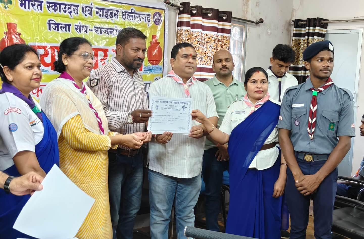 स्काउट गाइड रोवर रेंजर्स सम्मानित स्काउट गाइड रोवर रेंजर्स सम्मानित