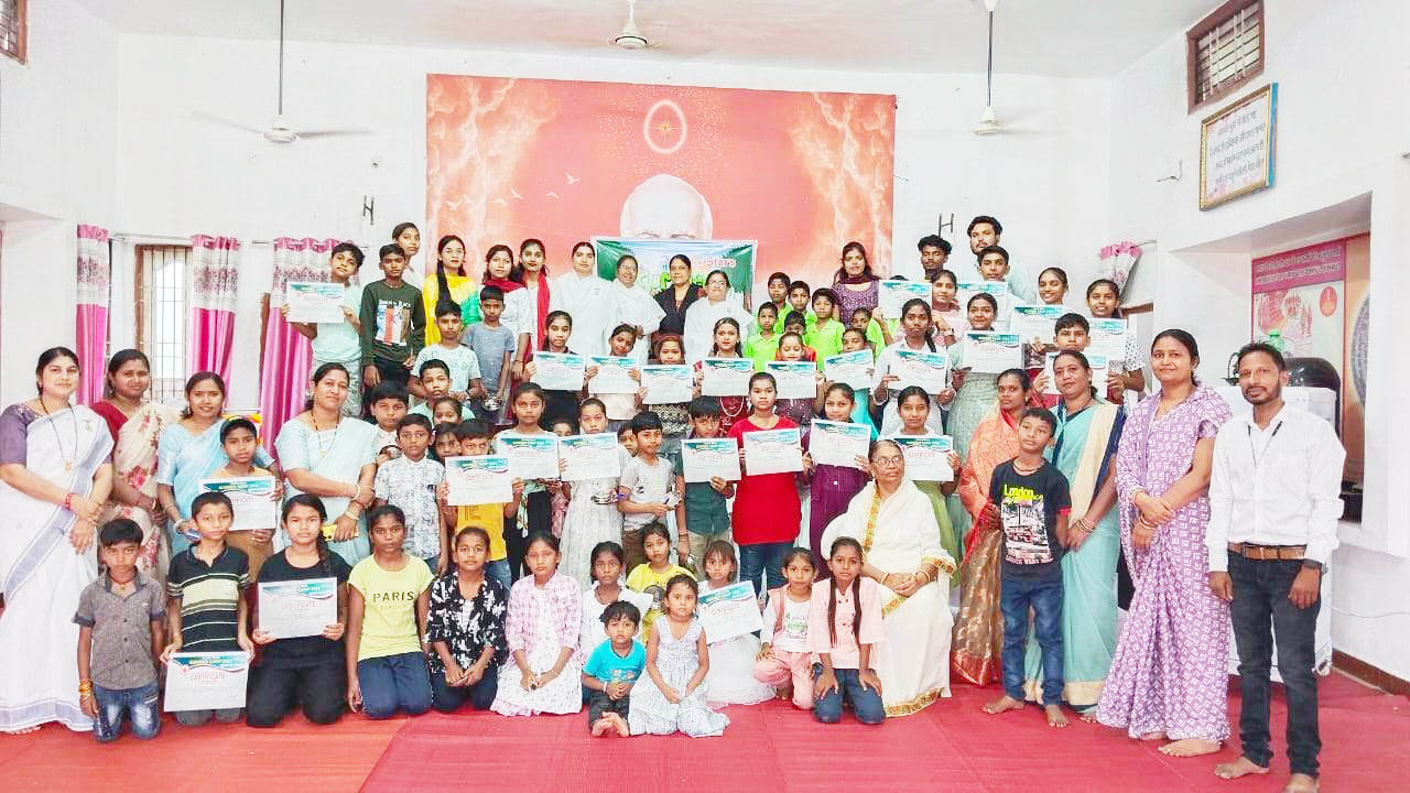 पांच दिनी लक्की स्टार समर कैंप का समापन