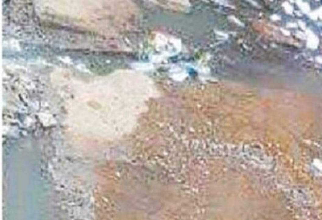 नाली बनाने 3 साल पहले खुदाई, आज तक काम शुरू नहीं