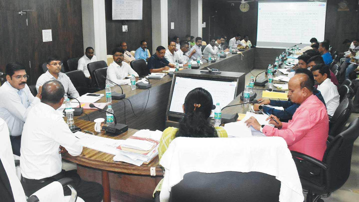 नियद नेल्लानार योजनाओं के कार्यों को प्राथमिकता से पूर्ण करें नियद नेल्लानार योजनाओं के कार्यों को प्राथमिकता से पूर्ण करें
