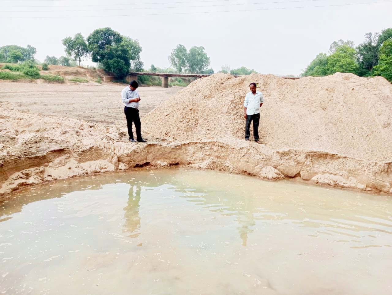 जल संरक्षण के लिए तालाबों, नदियों व बांधों का गहरीकरण
