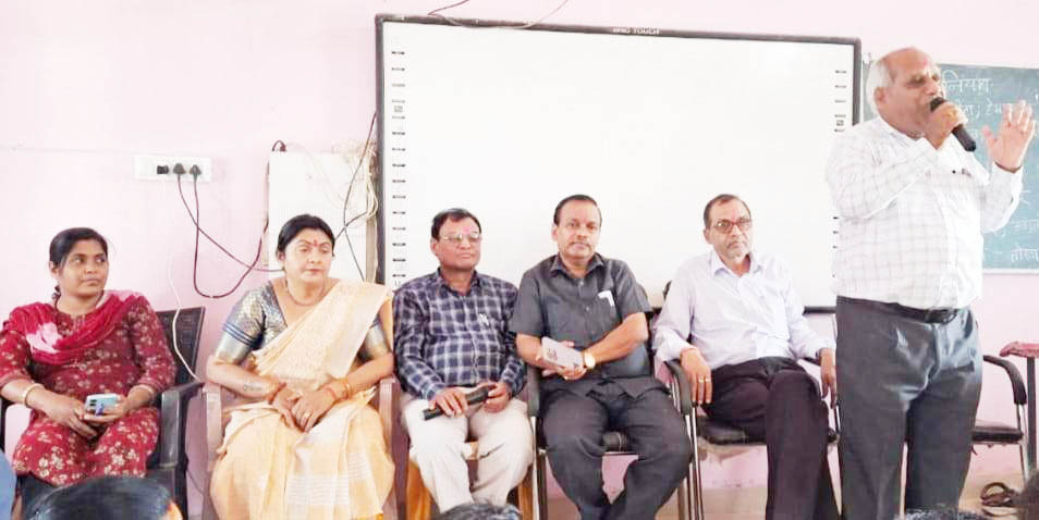 बच्चों में बोलने के कौशल और व्यक्तित्व का विकास ही बालवाड़ी का अहम उद्देश्य