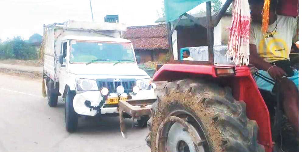 दो पिकअप में भरे थे 22 मवेशी, दम घुटने से 4 की मौत