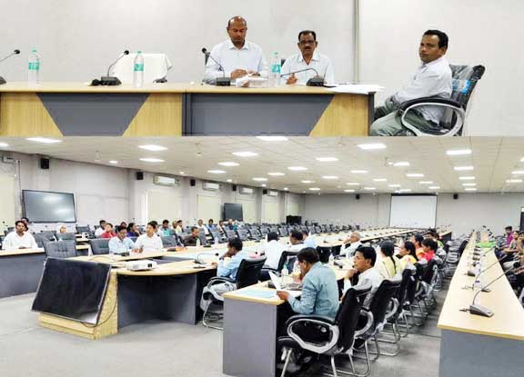 अनुकंपा नियुक्ति के अपूर्ण आवेदनों का परीक्षण कर कराया पूर्ण अनुकंपा नियुक्ति के अपूर्ण आवेदनों का परीक्षण कर कराया पूर्ण