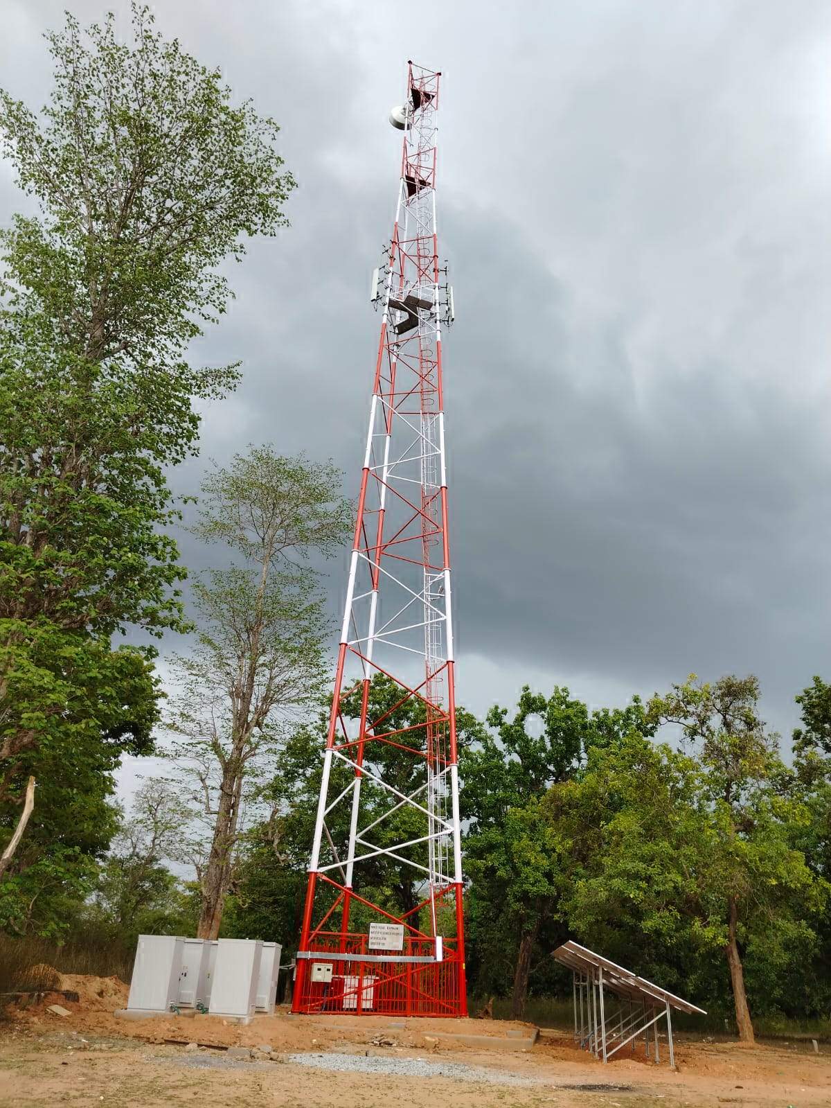 गांव में हो रहे विकास कार्य 