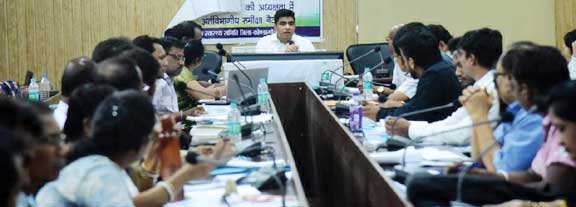 स्वास्थ्य केन्द्रों के निर्माण में लापरवाही, ठेकेदारों को ब्लैक लिस्टेड करने निर्देश स्वास्थ्य केन्द्रों के निर्माण में लापरवाही, ठेकेदारों को ब्लैक लिस्टेड करने निर्देश