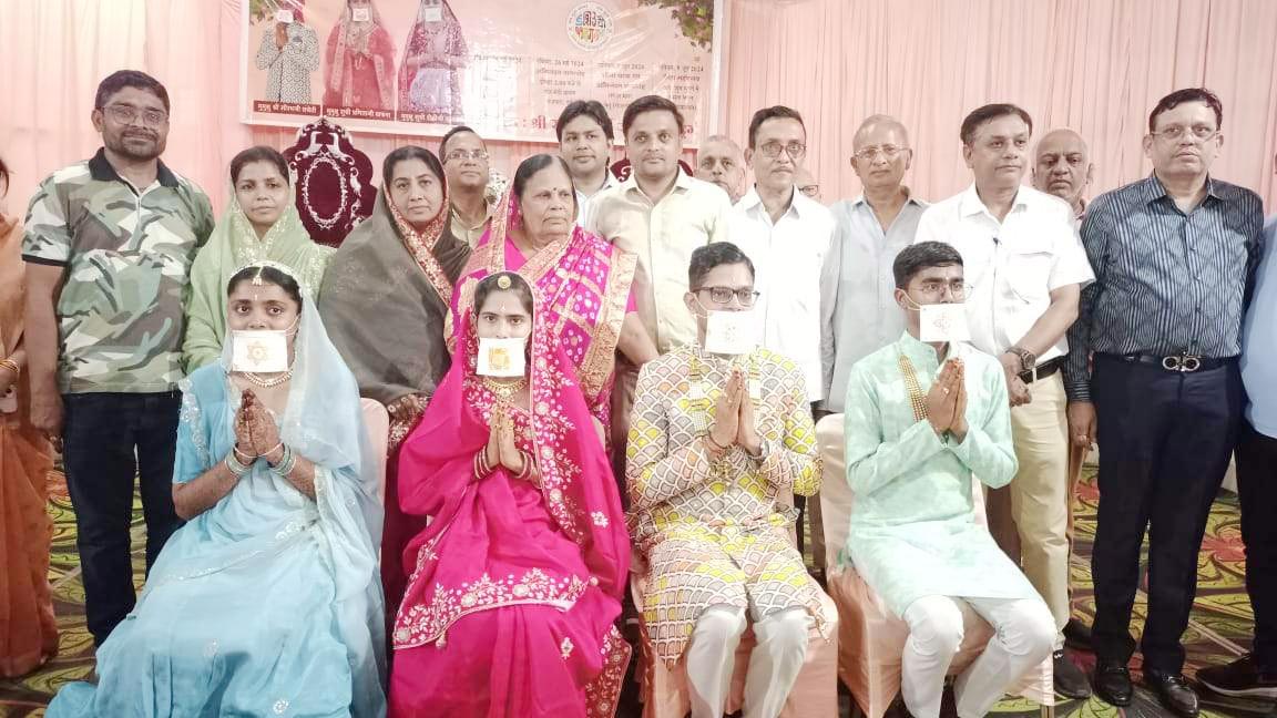 दुर्ग के तीन युवा अपनाएंगे वैराग्य व संयम का मार्ग, 24 से दीक्षा महोत्सव शुरू दुर्ग के तीन युवा अपनाएंगे वैराग्य व संयम का मार्ग, 24 से दीक्षा महोत्सव शुरू