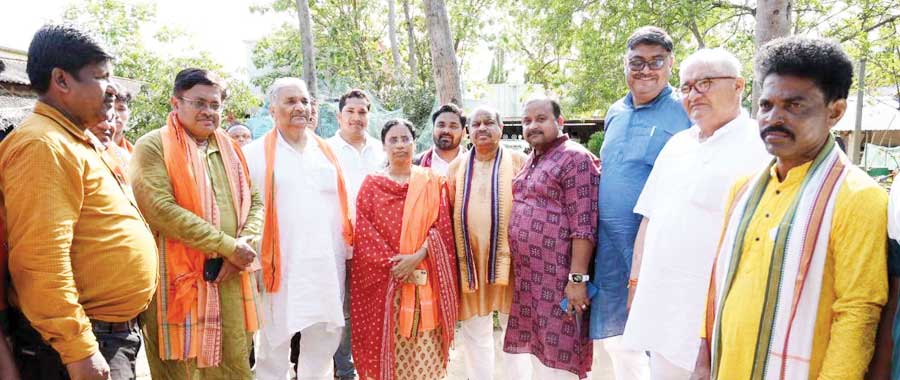 ओडिशा में गरीबी का दंश झेल रहा आदिवासी समुदाय- लता उसेंडी ओडिशा में गरीबी का दंश झेल रहा आदिवासी समुदाय- लता उसेंडी