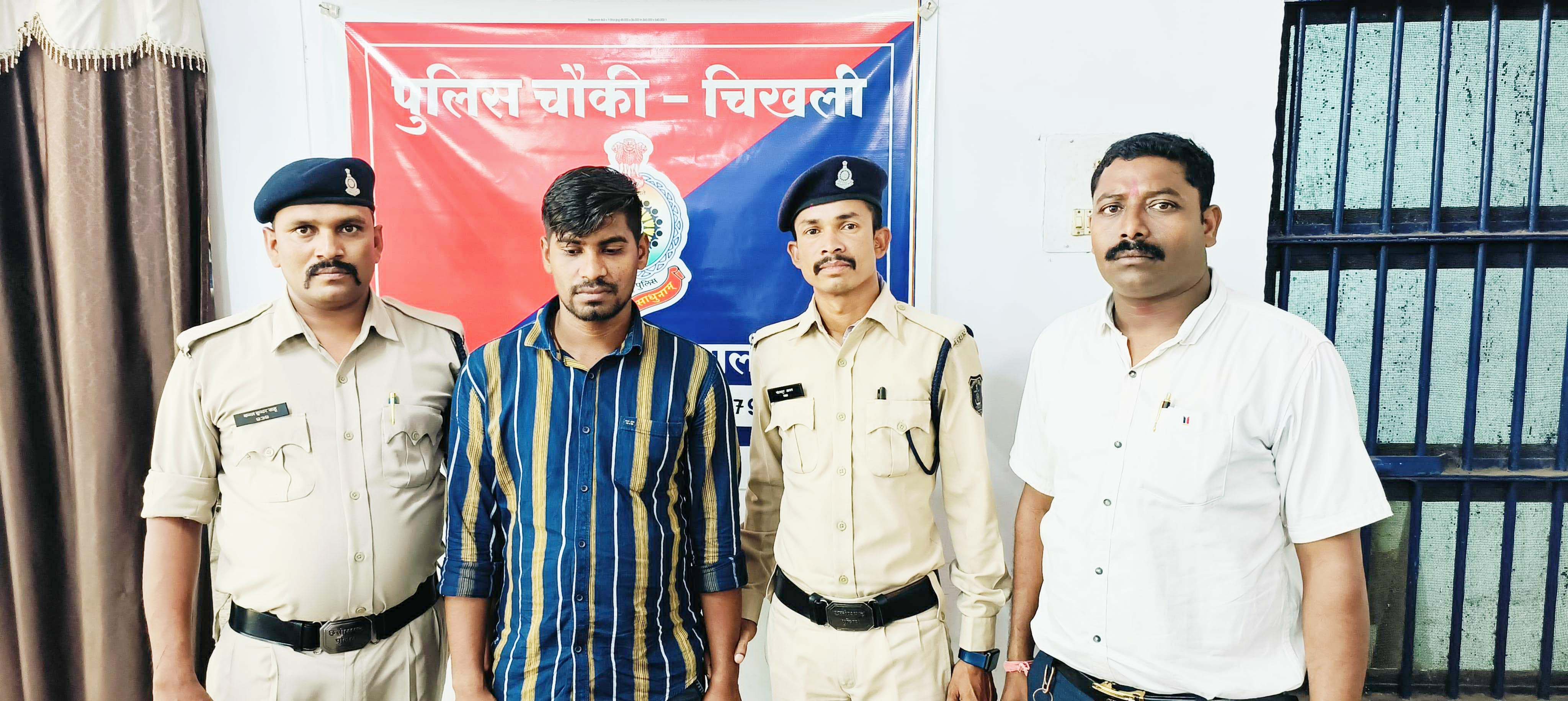 युवक को लिफ्ट देना पड़ा महंगा, उड़ाए 50 हजार युवक को लिफ्ट देना पड़ा महंगा, उड़ाए 50 हजार