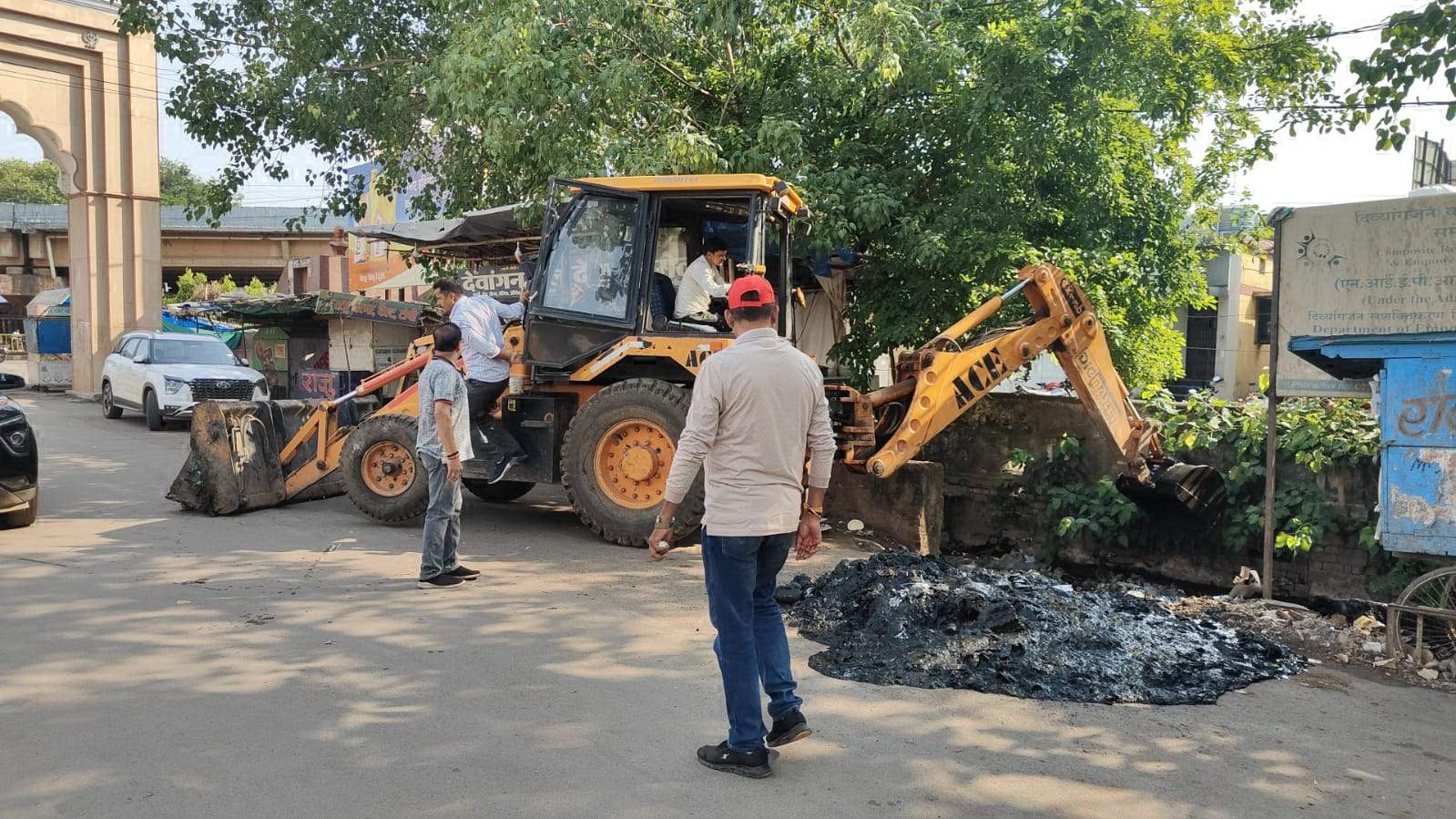 स्वास्थ्य अमला निर्धारित समय तक सफाई करना करें सुनिश्चित- आयुक्त स्वास्थ्य अमला निर्धारित समय तक सफाई करना करें सुनिश्चित- आयुक्त